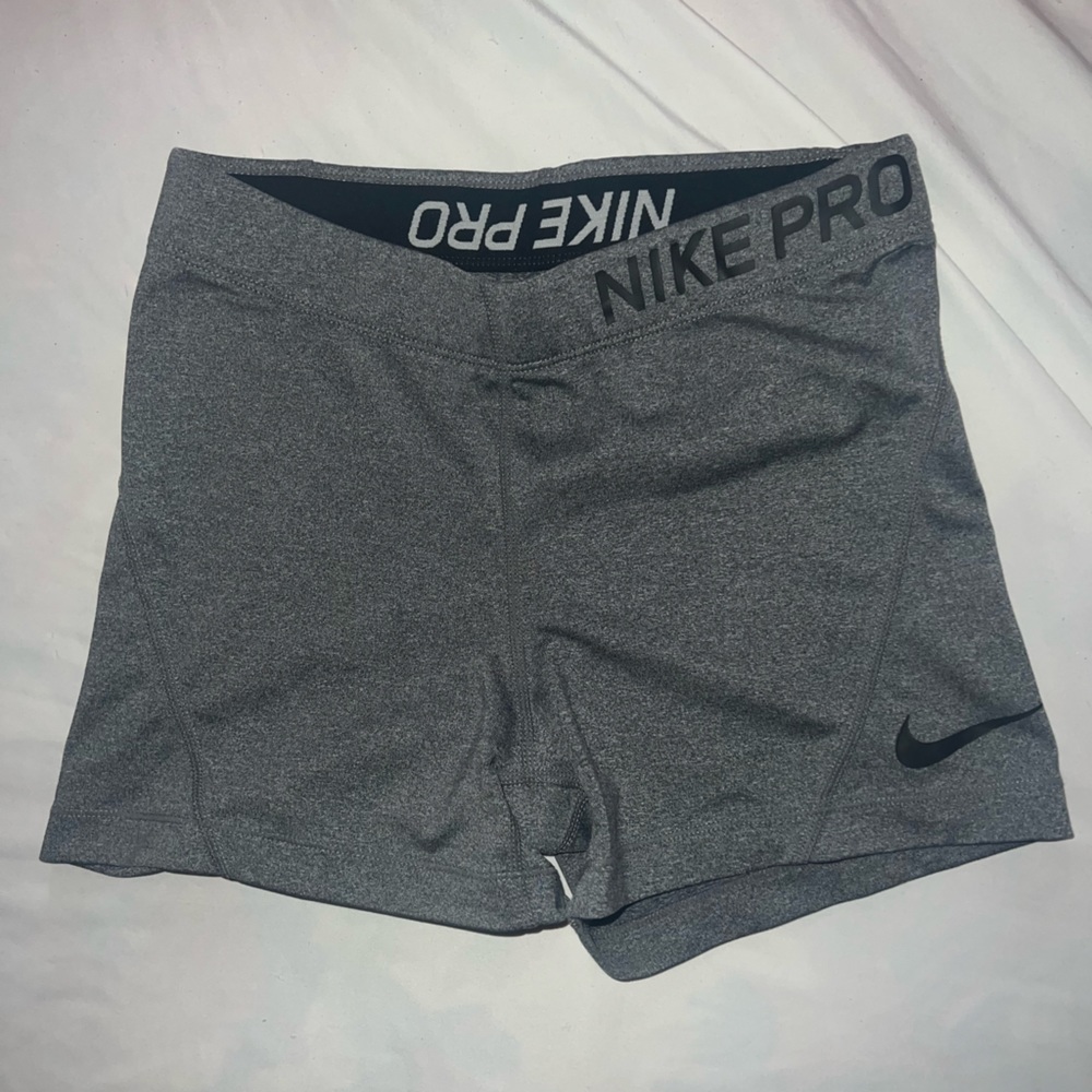 Nike Pro Shorts - grey